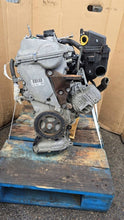 Laden Sie das Bild in den Galerie-Viewer, Motor Toyota I 1NZ-FXE 1.5 102TKm 2013 Benzin Engine Komplett MOT3979875300nu