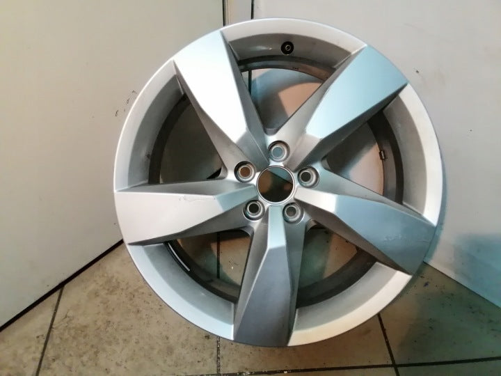 1x Alufelge 17 Zoll 6.5" 5x112 39ET Glanz Silber 2GM601025 VW T-Cross Rim Wheel FEL2916651104ql