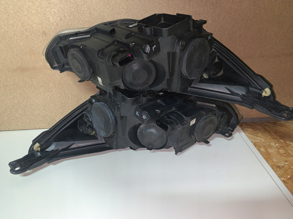 Frontscheinwerfer Ford Focus F1EB-13W029-AD F1EB-13W030-AD LED Rechts oder Links