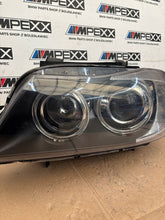 Load image into Gallery viewer, Frontscheinwerfer BMW E91 E90 6942743 Bi-Xenon Links Scheinwerfer Headlight