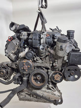 Load image into Gallery viewer, Motor Mercedes-Benz W211 112917 2.6 177PS 130kW Benzin Engine Komplett