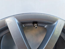 Laden Sie das Bild in den Galerie-Viewer, 1x Alufelge 16 Zoll 7.0" 4x114.3 40ET Glanz Silber KE409-9F536 Nissan Almera FEL5144661633yx