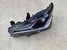 Laden Sie das Bild in den Galerie-Viewer, Frontscheinwerfer Toyota Corolla 81150-02T51-00 LED Links Scheinwerfer Headlight SCH4803187953gq