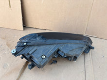 Load image into Gallery viewer, Frontscheinwerfer VW Golf VII 5G1941005 Ein Stück (Rechts oder Links) Headlight SCH5774290189ov