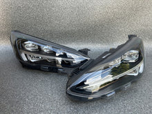 Laden Sie das Bild in den Galerie-Viewer, Frontscheinwerfer Ford Focus JX7B-13E015-CE JX7B-13E014-CE Full LED Ein Satz SCH1612724164mx