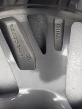 Load image into Gallery viewer, 1x Alufelge 19 Zoll 7.5" 5x108 46ET Glanz Graphit 9817501377 Citroën Ds Mg FEL6374381374mt