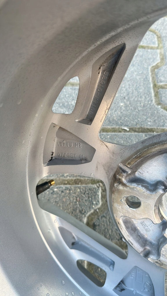 1x Alufelge 15 Zoll 6.0" 4x114.3 Hyundai I10 Rim Wheel FEL9371346390lf