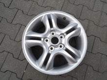 Load image into Gallery viewer, 1x Alufelge 16 Zoll 6.5" 5x114.3 41ET Glanz Silber 52910-1F200 Kia Sportage FEL3523874902lh