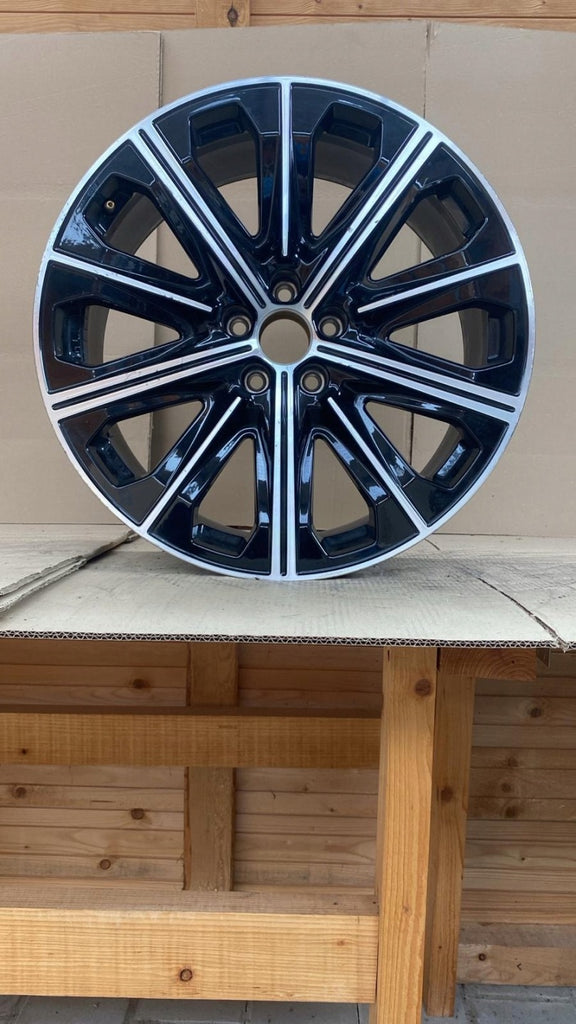 1x Alufelge 20 Zoll 9.0" 5x112 42ET Glanz Schwarz 89A601025AB Audi E-Tron FEL9777529134iw