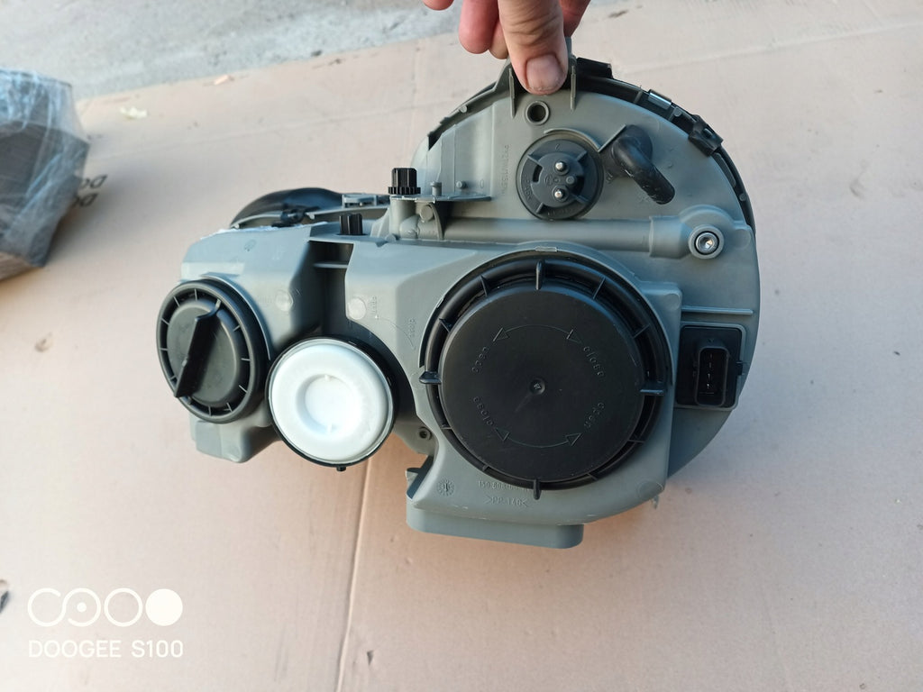 Frontscheinwerfer Mercedes-Benz W210 1D9007970-04 Rechts Scheinwerfer Headlight SCH6432352124jd