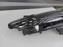 Laden Sie das Bild in den Galerie-Viewer, Frontscheinwerfer Hyundai Tucson Suv 92208-N7100 LED Rechts Headlight