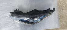 Load image into Gallery viewer, Frontscheinwerfer Hyundai I10 92101-B9000 Links Scheinwerfer Headlight