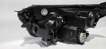 Load image into Gallery viewer, Frontscheinwerfer Toyota W3049 LED Ein Stück (Rechts oder Links) Headlight SCH2646065114cx
