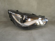 Laden Sie das Bild in den Galerie-Viewer, Frontscheinwerfer Audi A1 Xenon Rechts Scheinwerfer Headlight SCH6900327708cg