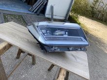Load image into Gallery viewer, Frontscheinwerfer Man Tge Crafter 7C1941036F Rechts Scheinwerfer Headlight SCH3390884347lo