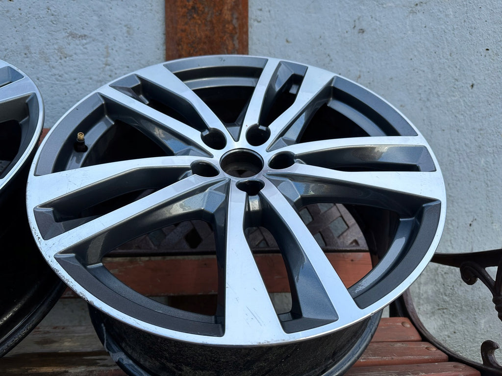 1x Alufelge 19 Zoll 8.5" 5x112 40ET Glanz Graphit 4K0601025M Audi A6 C7 Mg