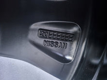 Load image into Gallery viewer, 1x Alufelge 17 Zoll 6.5&quot; 4x100 50ET 403005FA5A Nissan Micra K14 Clio 1 V