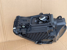 Load image into Gallery viewer, Frontscheinwerfer Mercedes-Benz W206 A2069066204 LED Rechts Headlight SCH1030049727lb