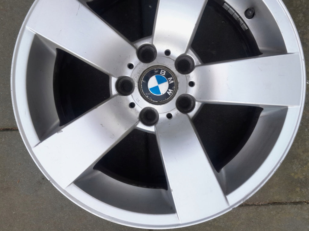1x Alufelge 17 Zoll 8.0" 5x120 20ET Glanz Schwarz 6760615 BMW 5 E60 E61 FEL7539278201uz
