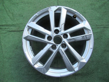 Load image into Gallery viewer, 1x Alufelge 17 Zoll 6.5" 5x112 43ET Glanz Silber 8Y0601025 Audi A3 Rim Wheel FEL4274533155ku
