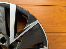 Laden Sie das Bild in den Galerie-Viewer, 1x Alufelge 18 Zoll 7.0&quot; 5x100 39ET 658601025J Skoda Fabia Scala Kamiq Rim Wheel