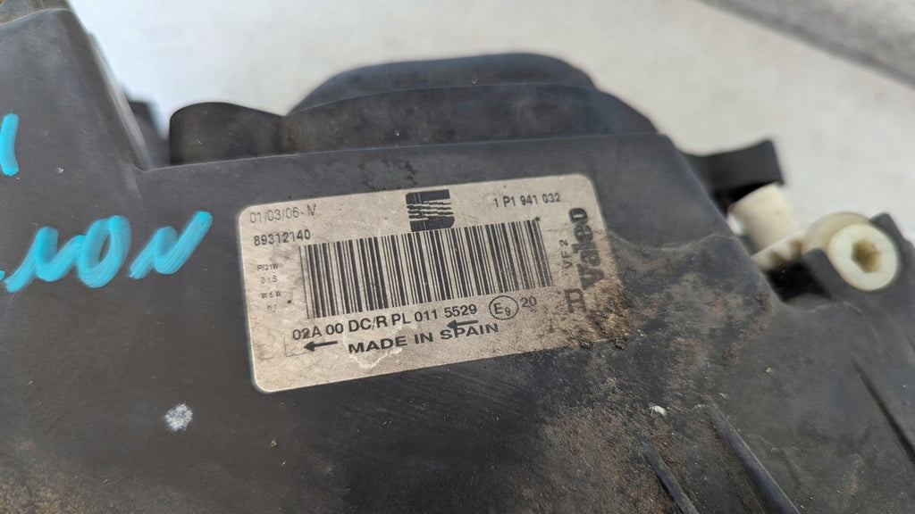 Frontscheinwerfer Seat Leon 1P1941032 Rechts Scheinwerfer Headlight