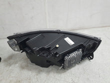 Laden Sie das Bild in den Galerie-Viewer, Frontscheinwerfer Volvo Xc40 32293923 32293922 Full LED Rechts oder Links SCH8733296934zo
