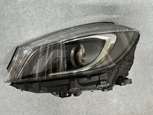 Load image into Gallery viewer, Frontscheinwerfer Mercedes-Benz W176 A1768204261 Xenon Links Headlight SCH9147892268pk