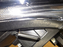 Laden Sie das Bild in den Galerie-Viewer, Frontscheinwerfer Mazda Bl BDG7-51040 Links Scheinwerfer Headlight SCH4071707242sp
