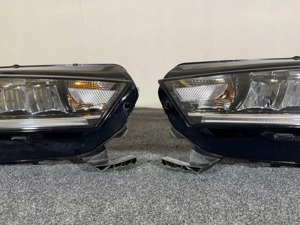 Frontscheinwerfer Skoda Octavia I 5E4941016 5E4941015 Ein Satz Headlight SCH7357040014pl