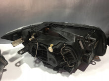 Laden Sie das Bild in den Galerie-Viewer, Frontscheinwerfer BMW 1 E87 Ein Satz Scheinwerfer Headlight SCH5383918564vg