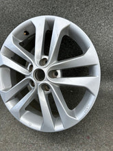 Laden Sie das Bild in den Galerie-Viewer, 1x Alufelge 17 Zoll 7.0" 5x114.3 1KK2BSP38 Nissan Juke F15 Rim Wheel FEL4522202867vy