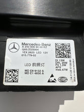 Laden Sie das Bild in den Galerie-Viewer, Frontscheinwerfer Mercedes-Benz Eqa Eqb A2439069000KZ LED Rechts Headlight SCH2543298165uh