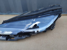 Laden Sie das Bild in den Galerie-Viewer, Frontscheinwerfer Tesla Model 3 1760888-00-F LED Ein Stück (Rechts oder Links)