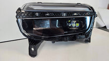 Laden Sie das Bild in den Galerie-Viewer, Frontscheinwerfer Jeep 522187210 Links Scheinwerfer Headlight SCH5656806625po