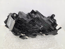 Laden Sie das Bild in den Galerie-Viewer, Frontscheinwerfer Skoda Octavia IV 5E4941035 Links Scheinwerfer Headlight SCH5744532681ic