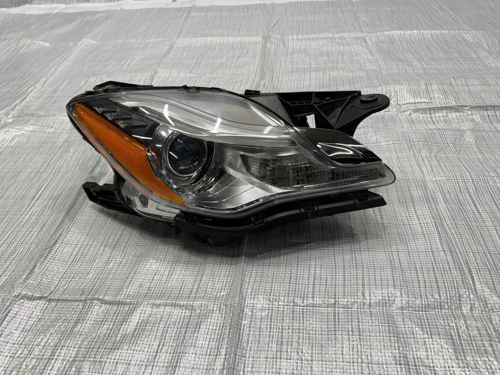 Frontscheinwerfer Maserati Quattroporte I 670001624 Rechts Headlight SCH1076373135es