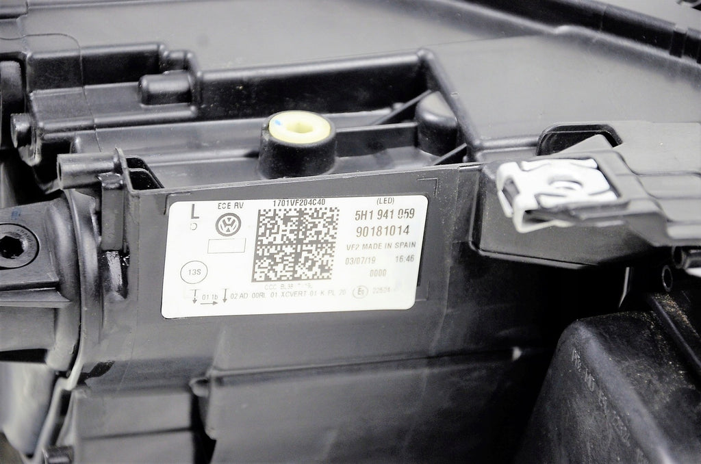 Frontscheinwerfer VW Golf VIII 5H1941059 5H1941060 LED Ein Satz Headlight SCH5901140125kv