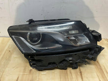 Laden Sie das Bild in den Galerie-Viewer, Frontscheinwerfer Audi Q5 8R09410304AF Xenon Rechts Scheinwerfer Headlight