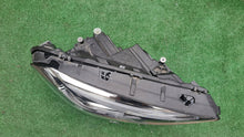 Laden Sie das Bild in den Galerie-Viewer, Frontscheinwerfer Mercedes-Benz W247 A2479064205KZ Full LED Rechts Headlight SCH5172155422cf