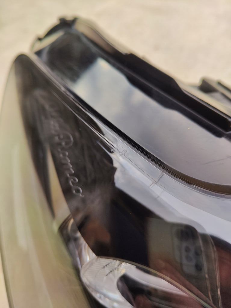 Frontscheinwerfer Alfa Romeo Stelvio Rechts Scheinwerfer Headlight SCH2158850599zv