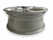 Laden Sie das Bild in den Galerie-Viewer, 1x Alufelge 17 Zoll 6.5&quot; 4x100 40ET 403008967 Dacia Sandero Captur Clio 1