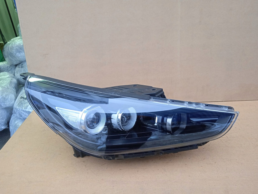 Frontscheinwerfer Hyundai I30 III 92102G4120 Full LED Rechts Headlight