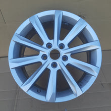 Load image into Gallery viewer, 1x Alufelge 17 Zoll 6.5&quot; 5x112 41ET 3G0601025C VW Passat B8 Rim Wheel