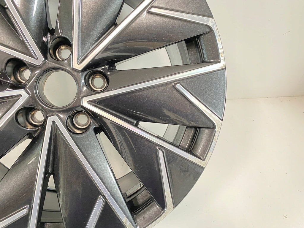 1x Alufelge 18 Zoll 8.0" 5x112 44ET Glanz Schwarz 3V0601025B Skoda Superb Iii