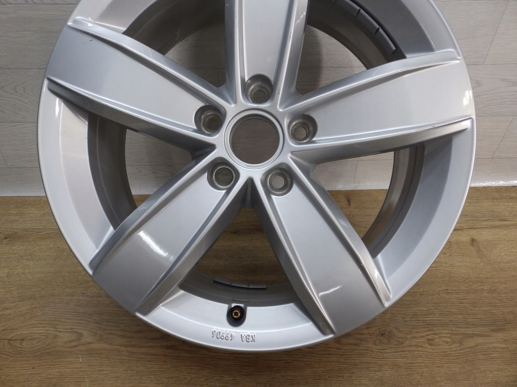 1x Alufelge 17 Zoll 6.5" 5x112 38ET Glanz Silber 5NA071497 VW Tiguan Rim Wheel FEL3561504227wb
