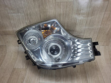 Laden Sie das Bild in den Galerie-Viewer, Frontscheinwerfer Mercedes-Benz A9608200739 Bi-Xenon Rechts Headlight SCH2740041869tf