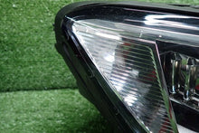 Laden Sie das Bild in den Galerie-Viewer, Frontscheinwerfer VW T-Roc Troc 2GA941036H Rechts Scheinwerfer Headlight SCH5489864222rt