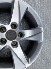 Load image into Gallery viewer, 1x Alufelge 17 Zoll 7.5&quot; 5x114.3 25695345 Nissan Pulsar Rim Wheel