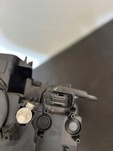 Load image into Gallery viewer, Frontscheinwerfer BMW X1 F48 7472219-02 LED Ein Stück (Rechts oder Links) SCH6545559390ca